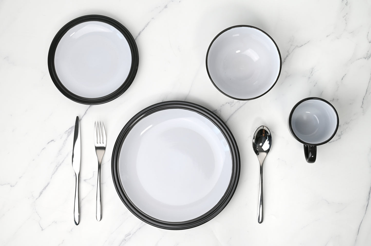 16 Piece Black Camden Dinner Set